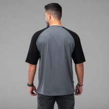 تیشرت یقه گرد مردانه باکسی طوسی نخ پنبه طرح دار مدل 48150
